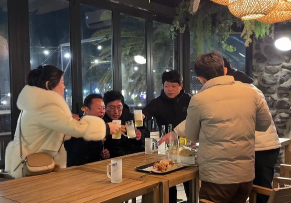 攜手跨山海共鑄新輝煌_20260102091852.mp4_20260102_092713.887.jpg